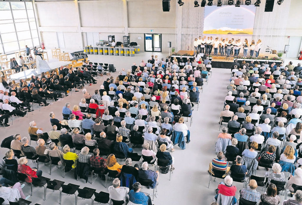 Presse: Singen für die „Tante Ju“
