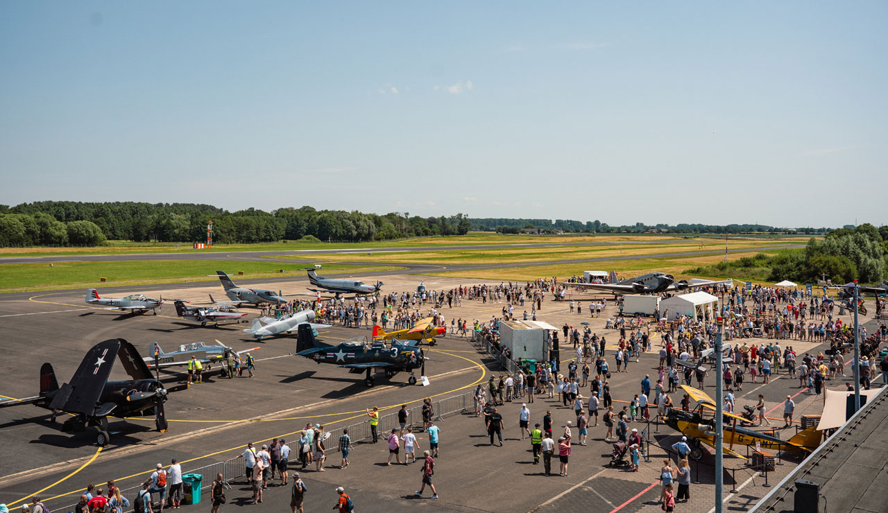 22.000 Besucher feiern 70 Jahre Flughafen Mönchengladbach Foto ToT 2026 am Flughafen Mönchengladbach